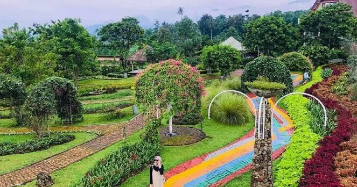 7 Destinasi Wisata Alam Penghilang Penat di Bogor