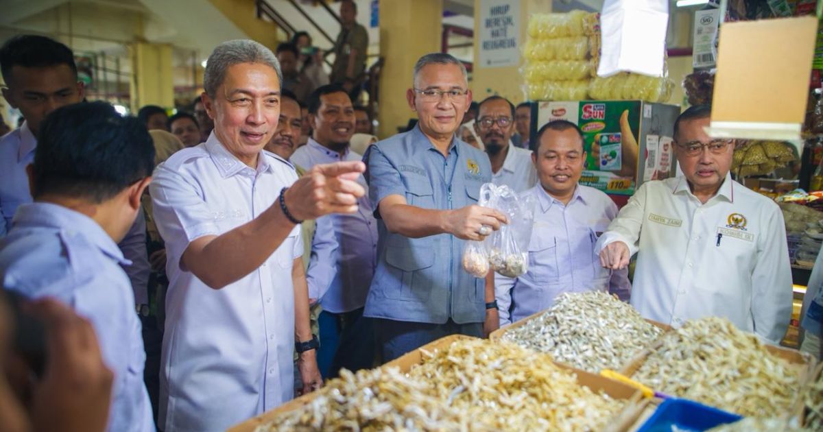 DPR RI Puji Kebersihan dan Kualitas Pangan di Pasar Jambu Dua Bogor