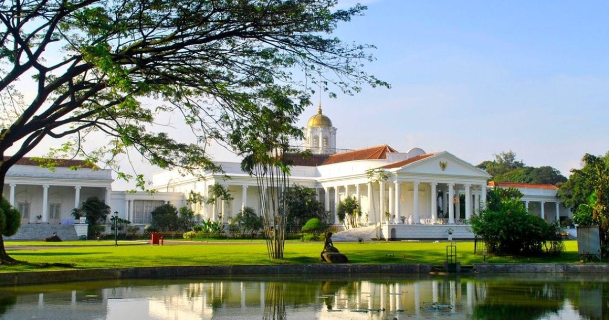 Menelusuri Sejarah Nama Bogor: Dari Filosofi Pohon Enau hingga Buitenzorg