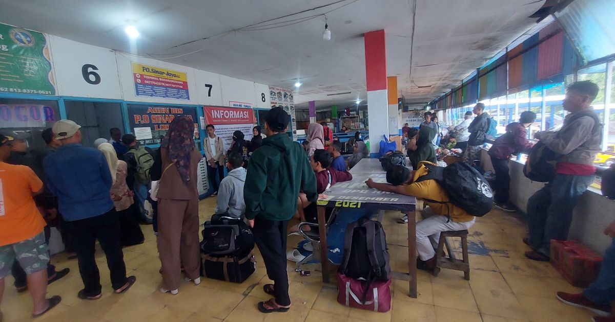 Jelang Lebaran, Ribuan Pemudik Serbu Terminal Baranangsiang Sejak Pagi
