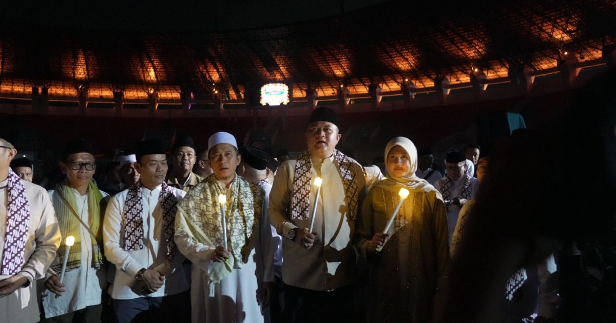 Lautan Obor di Pakansari, Bupati Bogor Ajak Warga Perkuat Persatuan di Malam Takbiran