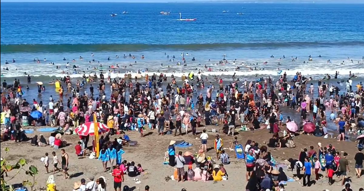 Liburan di Pantai Pangandaran, Puluhan Anak Terpisah dari Orang Tua