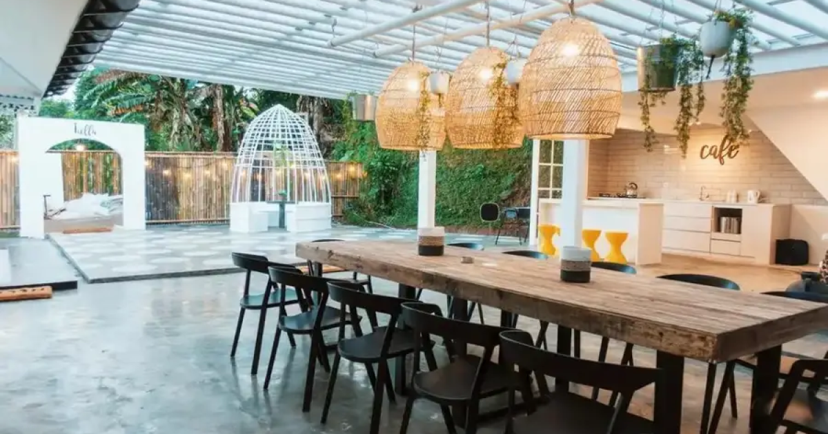 5 Rekomendasi Villa di Puncak Bogor dengan Pemandangan Kebun Teh yang Asri