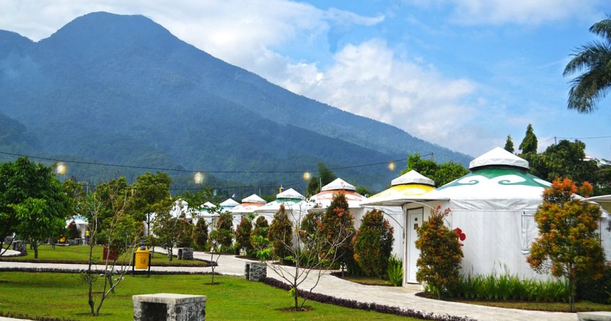 7 Rekomendasi Glamping di Bogor: Fasilitas Mewah dengan Pemandangan Alam