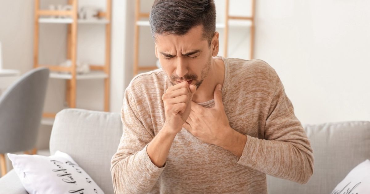 5 Rekomendasi Minuman Alami untuk Meredakan Batuk Secara Efektif