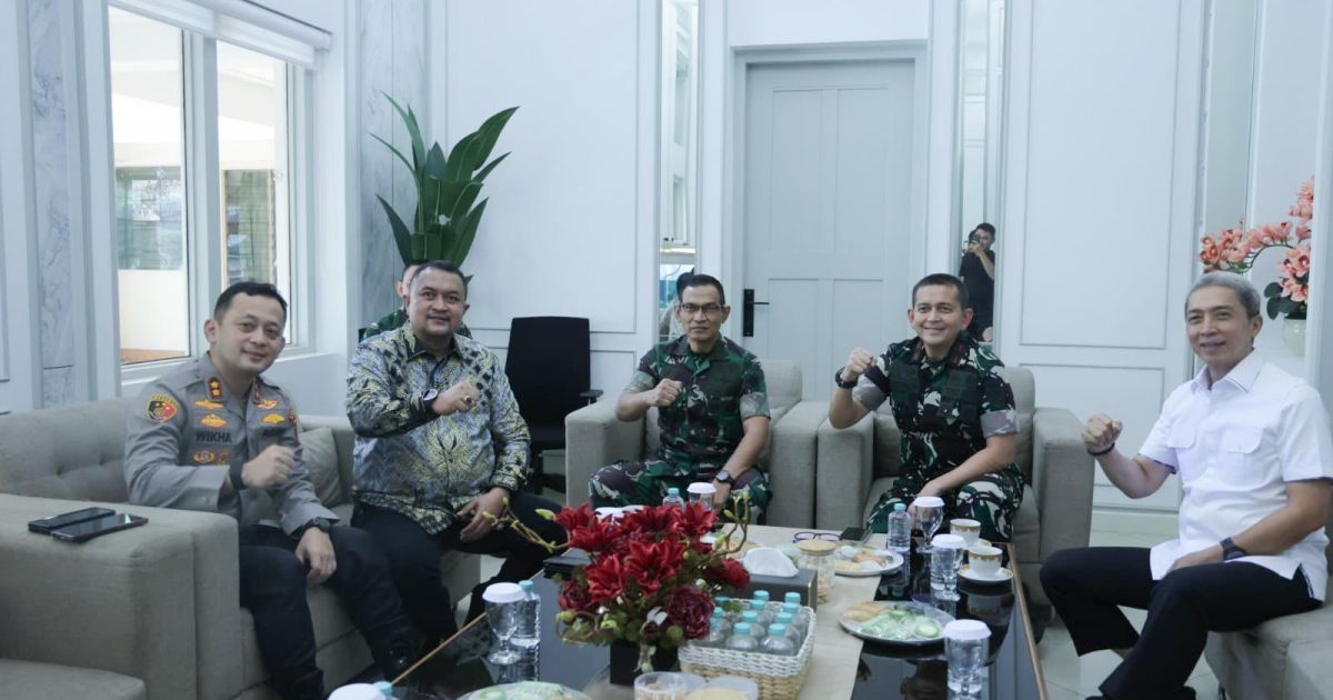 Bupati Bogor saat menghadiri Rapat Koordinasi Teknis (Rakornis) TMMD ke-128 Tahun 2026 yang digelar di Makorem 061/Suryakancana, Kota Bogor. Foto : Diskominfo