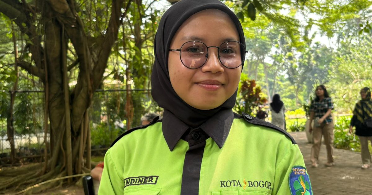 Menjaga Taman, Menembus Batas: Kisah Andin, Park Ranger Perempuan di Bogor