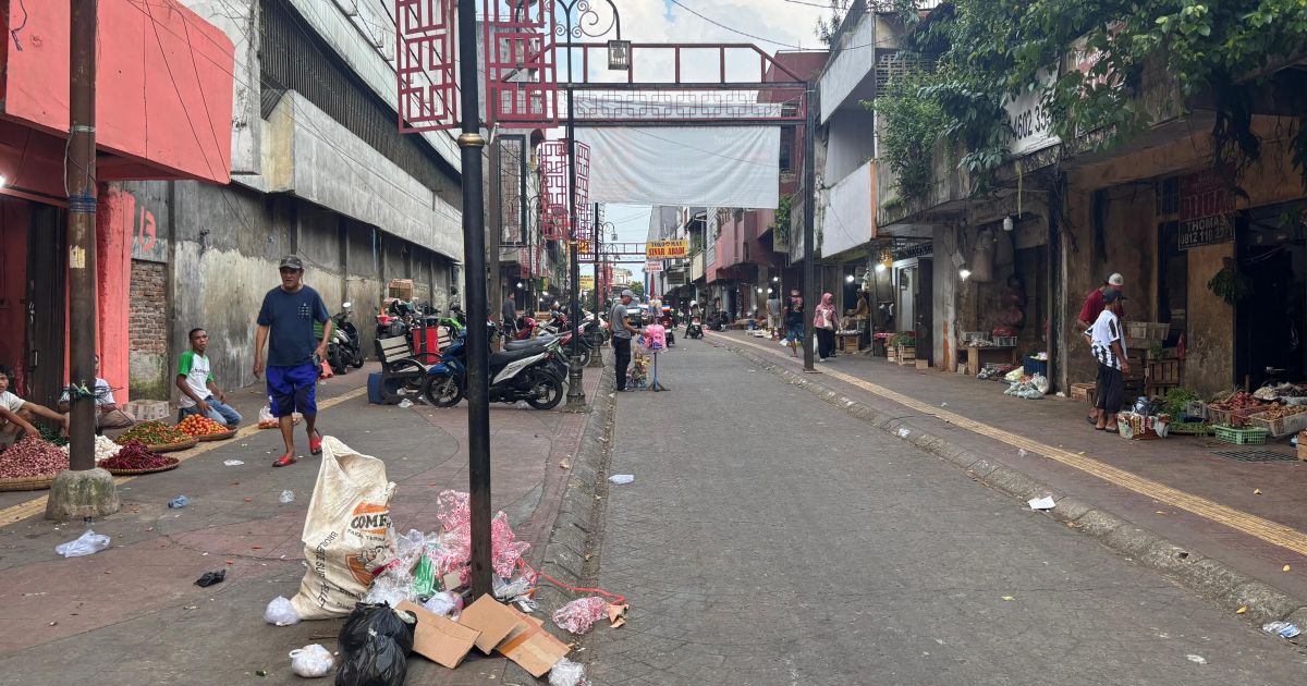 DLH Kota Bogor Tindaklanjuti Sampah Berserakan di Jalan Pedati