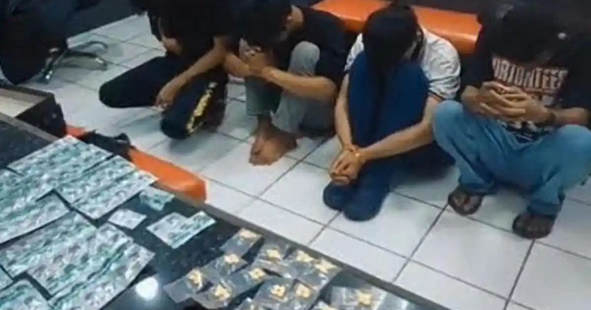 Empat Pengedar Obat Keras Ilegal di Gunung Putri Ditangkap, Polisi Sita Ribuan Butir