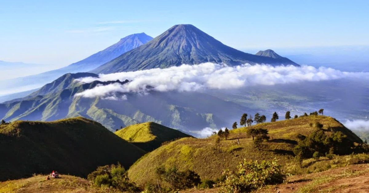 10 Rekomendasi Gunung di Indonesia yang Cocok untuk Pendaki Pemula