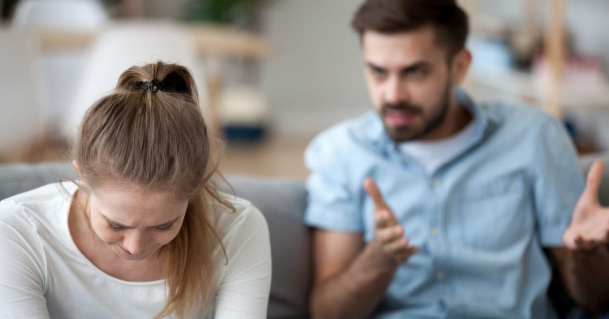 Mengenal Mansplaining: Ciri-Ciri, Dampak Psikologis, dan Cara Menghadapinya