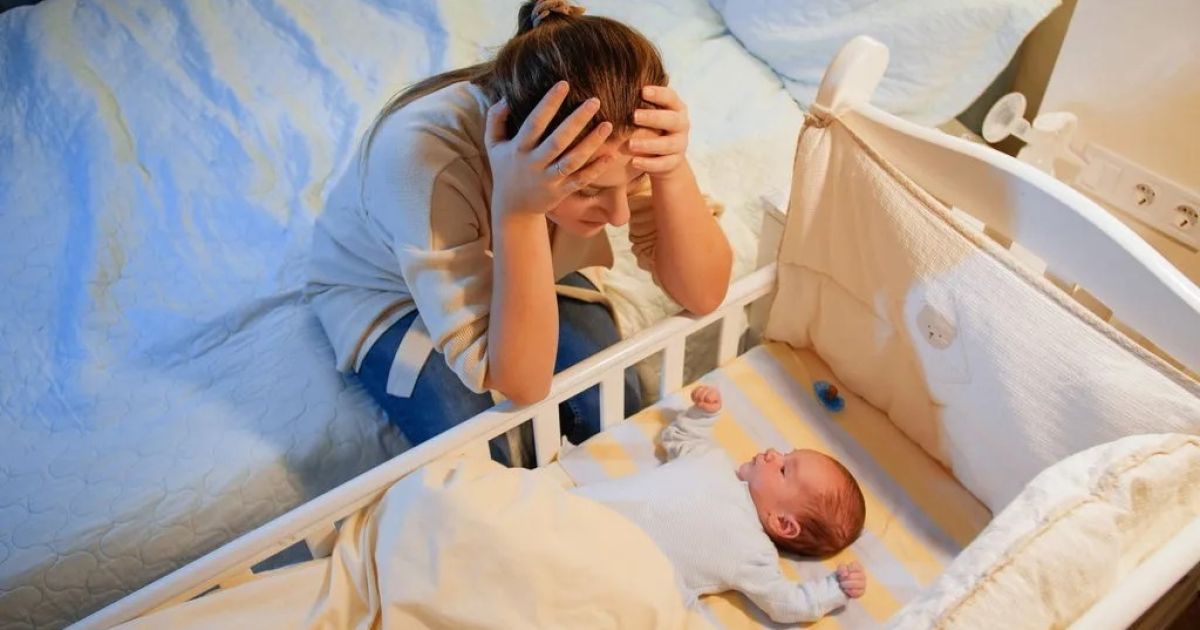8 Cara Mengatasi Depresi Postpartum untuk Menjaga Kesehatan Mental Ibu Baru