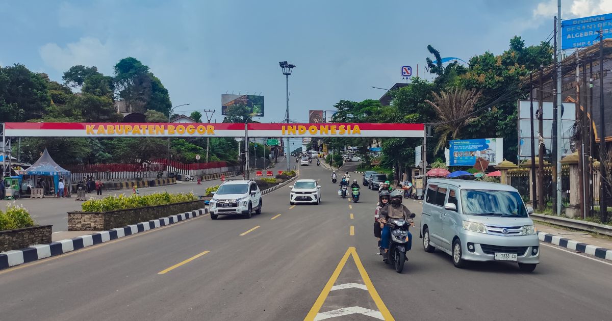 Polisi Terapkan One Way Arah Jakarta,  11.200 Kendaraan Melintas di Jalur Puncak
