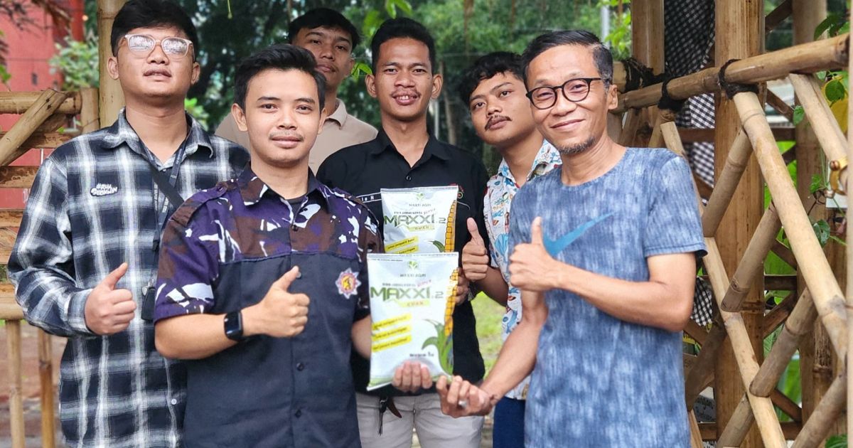 Peringati Hari Buruh, DPD AMPI Kota Bogor Bagikan 50 kg Benih Jagung kepada Petani