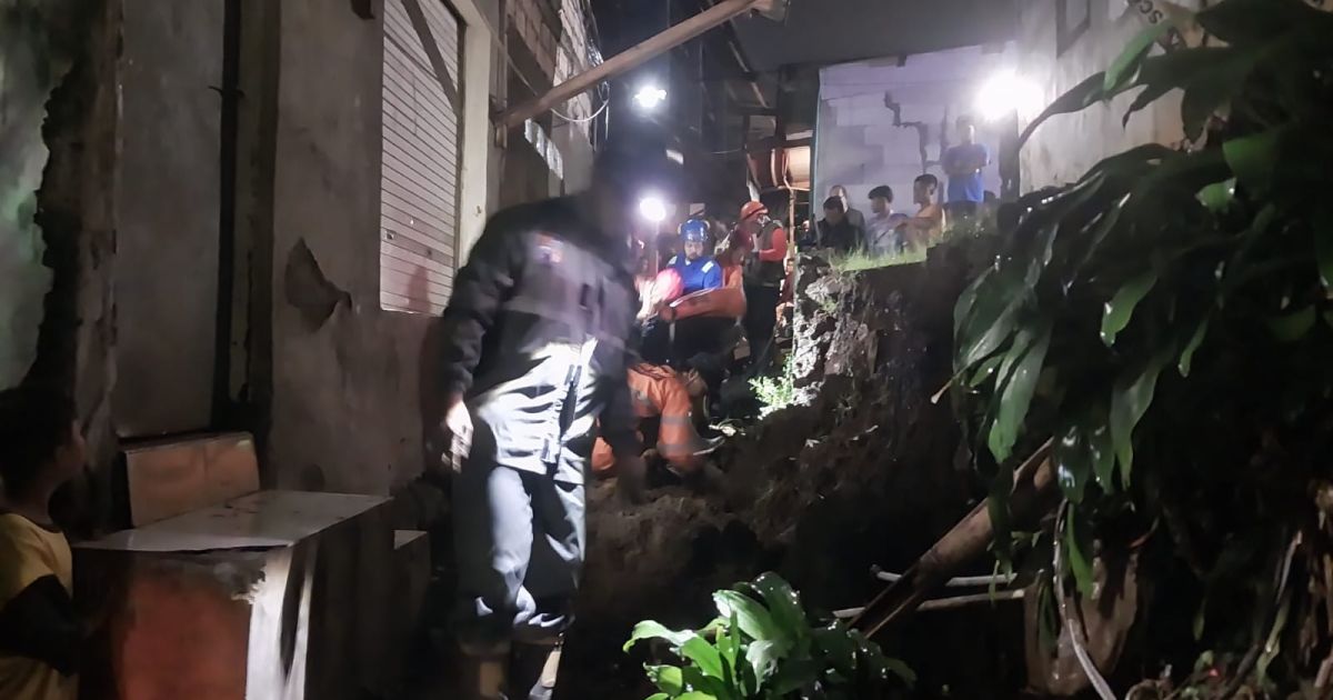 Diguyur Hujan Lebat, Tebing Longsor di Bogor Barat Tewaskan Pejalan Kaki