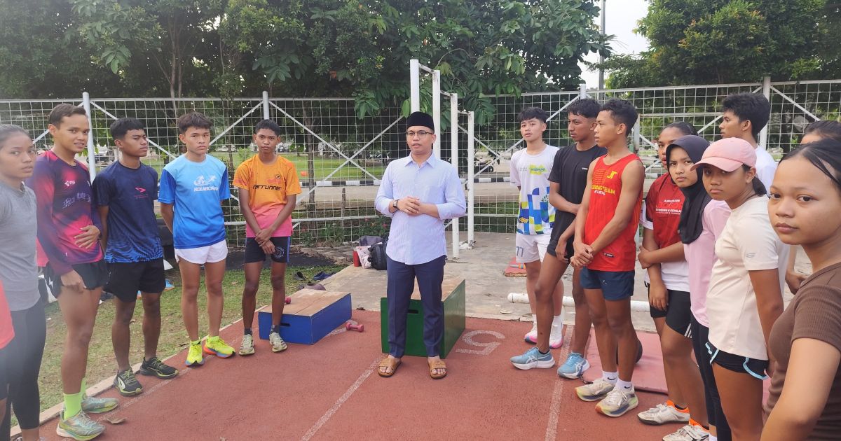 Ketua KONI Kabupaten Bogor, Arif Rochmawan saat memantau atlet menuju Pekan Olahraga Provinsi (Porprov) XV Jawa Barat 2026. Foto : Koni