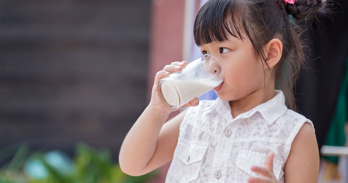 Mengenal Manfaat Susu Organik untuk Dukung Tumbuh Kembang Optimal Anak