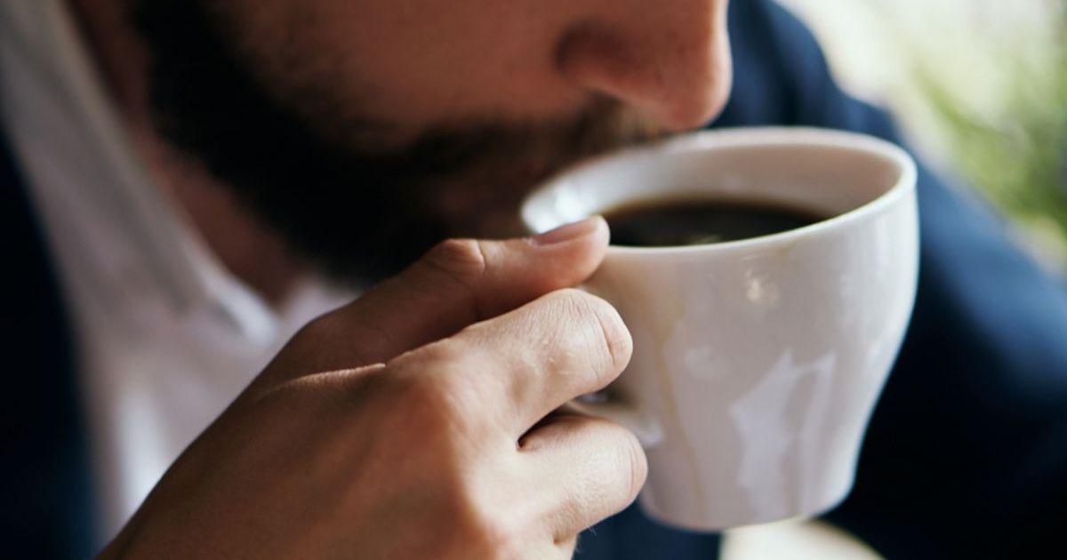 Apakah Minum Kopi Bisa Menghilangkan Ngantuk? Ini Penjelasannya