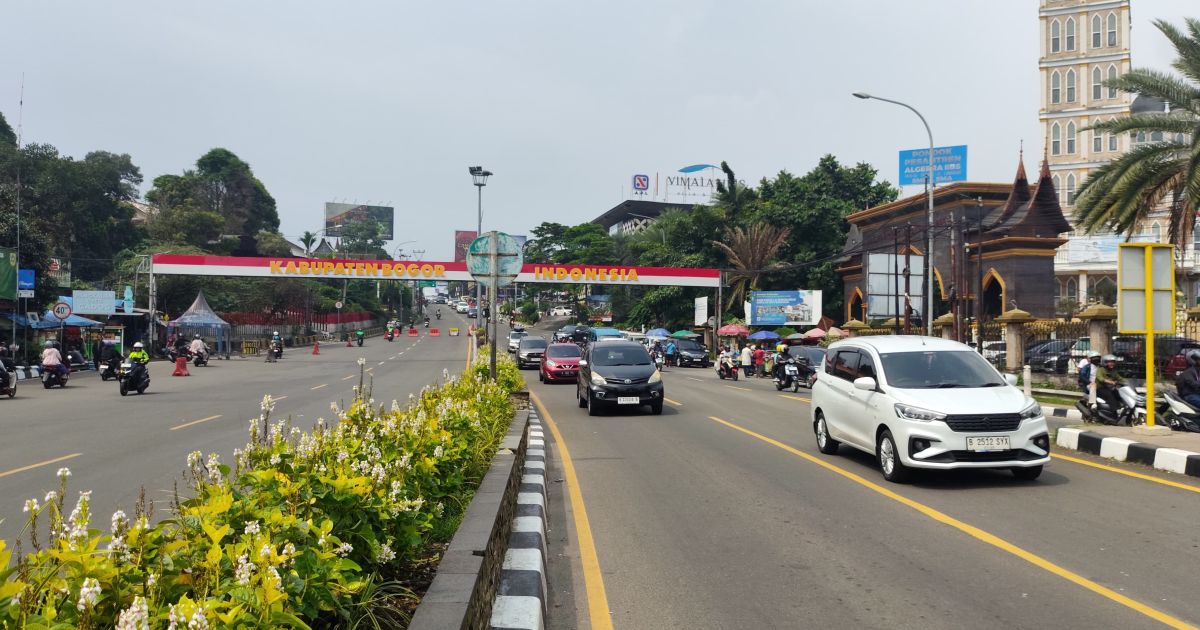 Satlantas Polres Bogor Berlakukan One Way di Jalur Puncak Arah Jakarta Siang Ini
