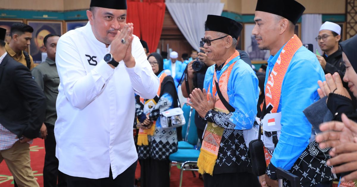 Bupati Bogor Lepas 335 Jamaah Haji Kloter 24 Kabupaten Bogor ke Tanah Suci