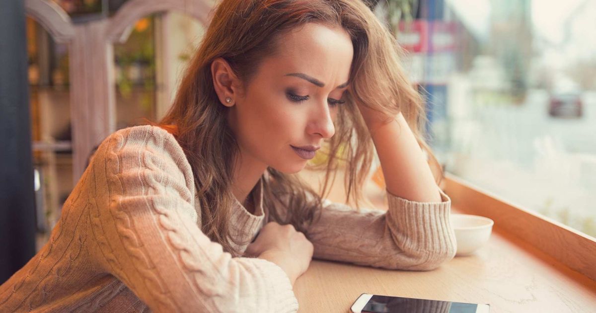 Mengenal Ghosting: Penyebab dan Cara Mengatasi Dampak Psikologisnya