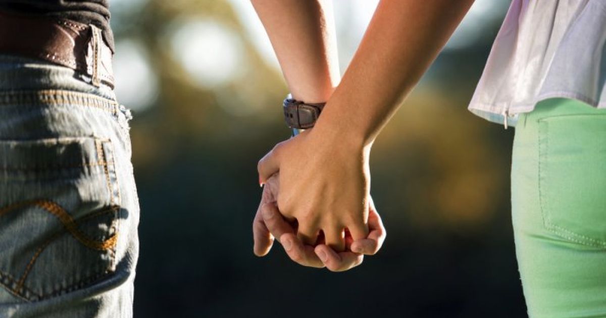 7 Tips Menjaga Hubungan Jarak Jauh (LDR) agar Tetap Langgeng