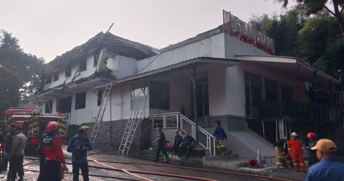 Tempat Refleksi di Pajajaran Bogor Terbakar. Foto : Sandi /bogorplus