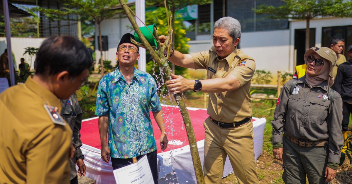 Peringati Hari Lingkungan, 544 Pohon Ditanam Serentak di Bogor Jelang El Nino