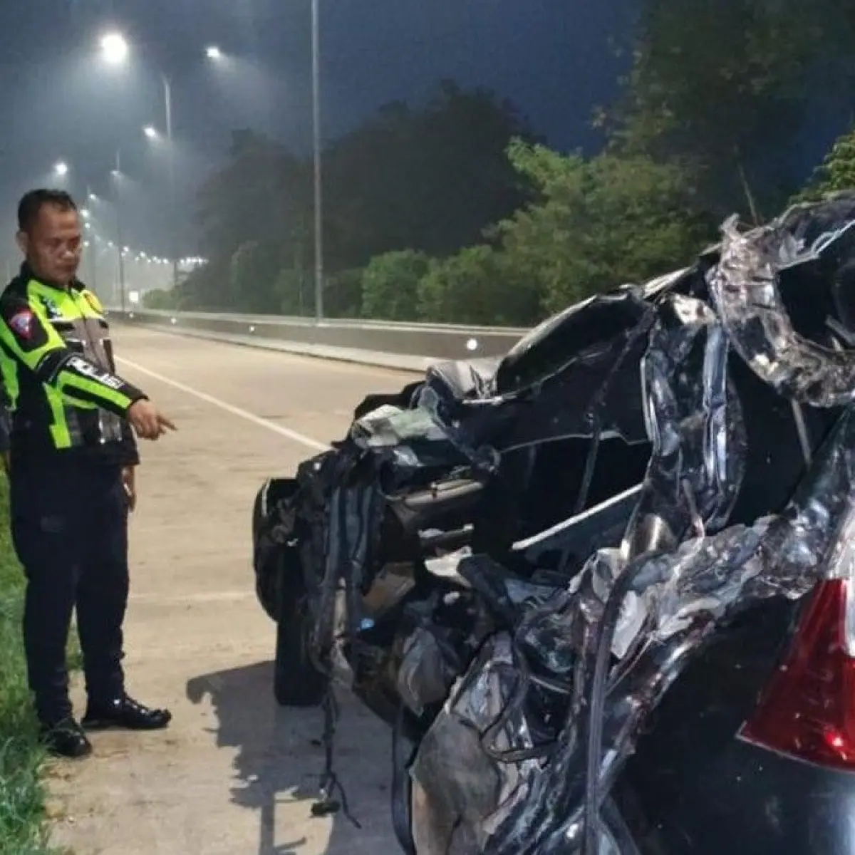 Tragedi Tol Bakter Lampung: Kelelahan Sopir Diduga Pemicu Avanza Adu Banteng dengan Truk, Tiga Tewas di Tempat