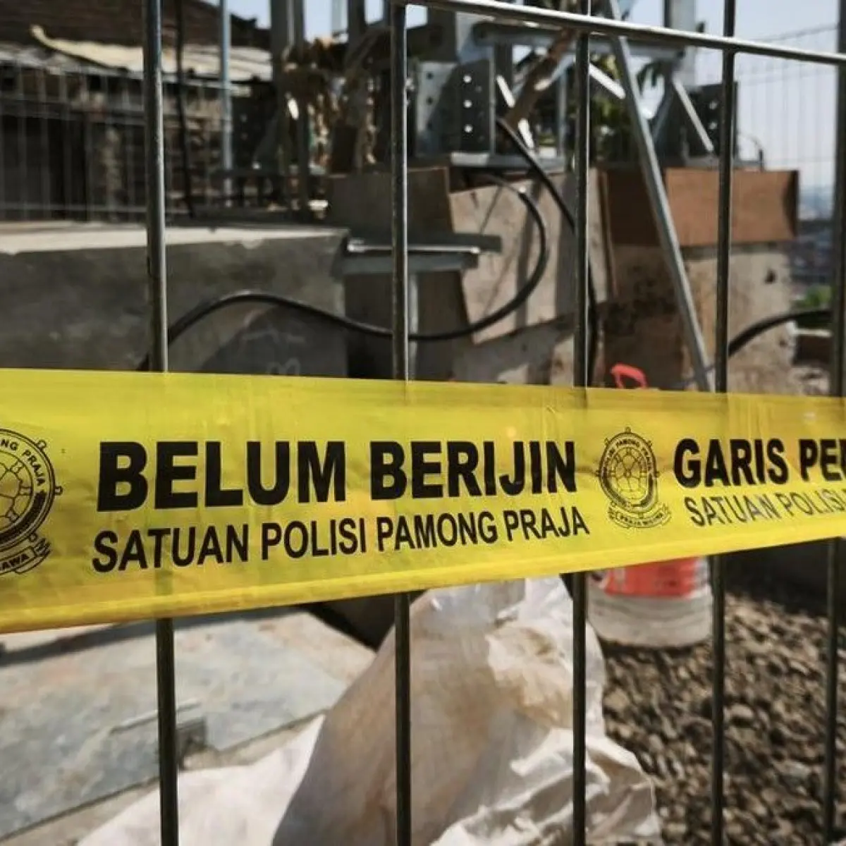 Izin Belum Kantongi PBG, Satpol PP Semarang Hentikan Operasi Tower BTS di Tembalang
