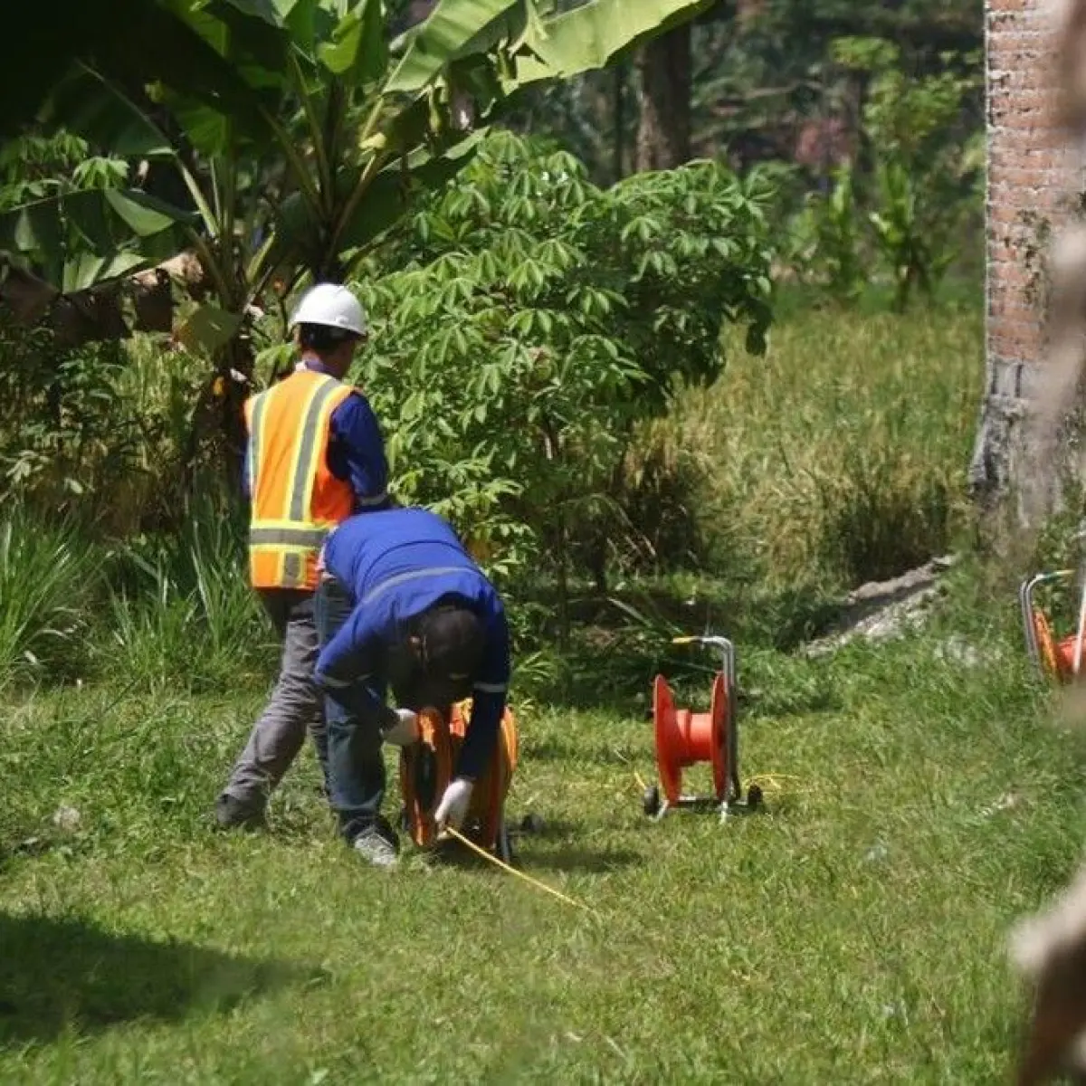 Misteri Api Misterius Seyegan: UGM Selidiki Dugaan Gas Bawah Tanah dari Endapan Rawa