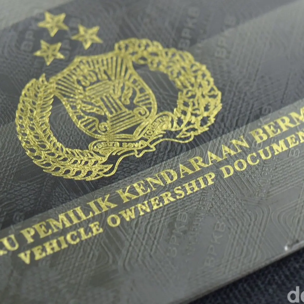 Mengenali Identitas Kendaraan: Panduan Warna Sampul BPKB Terbaru dari Korlantas Polri