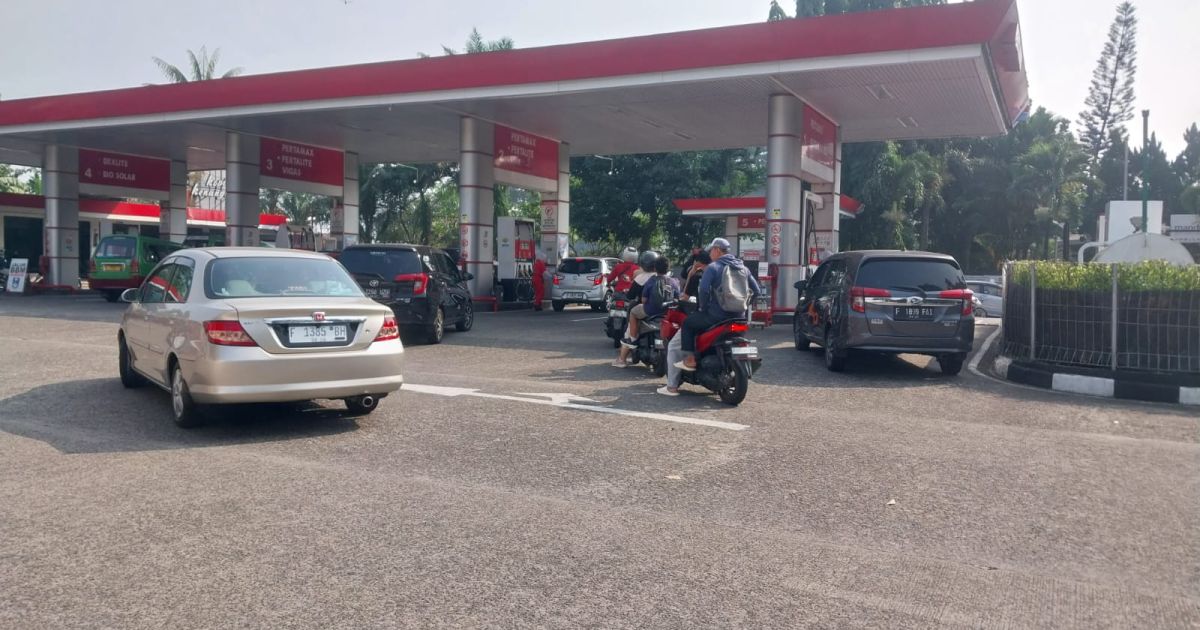 Pertamax Tembus Rp16 Ribu, Pengendara di Bogor Pertimbangkan Beralih ke Pertalite