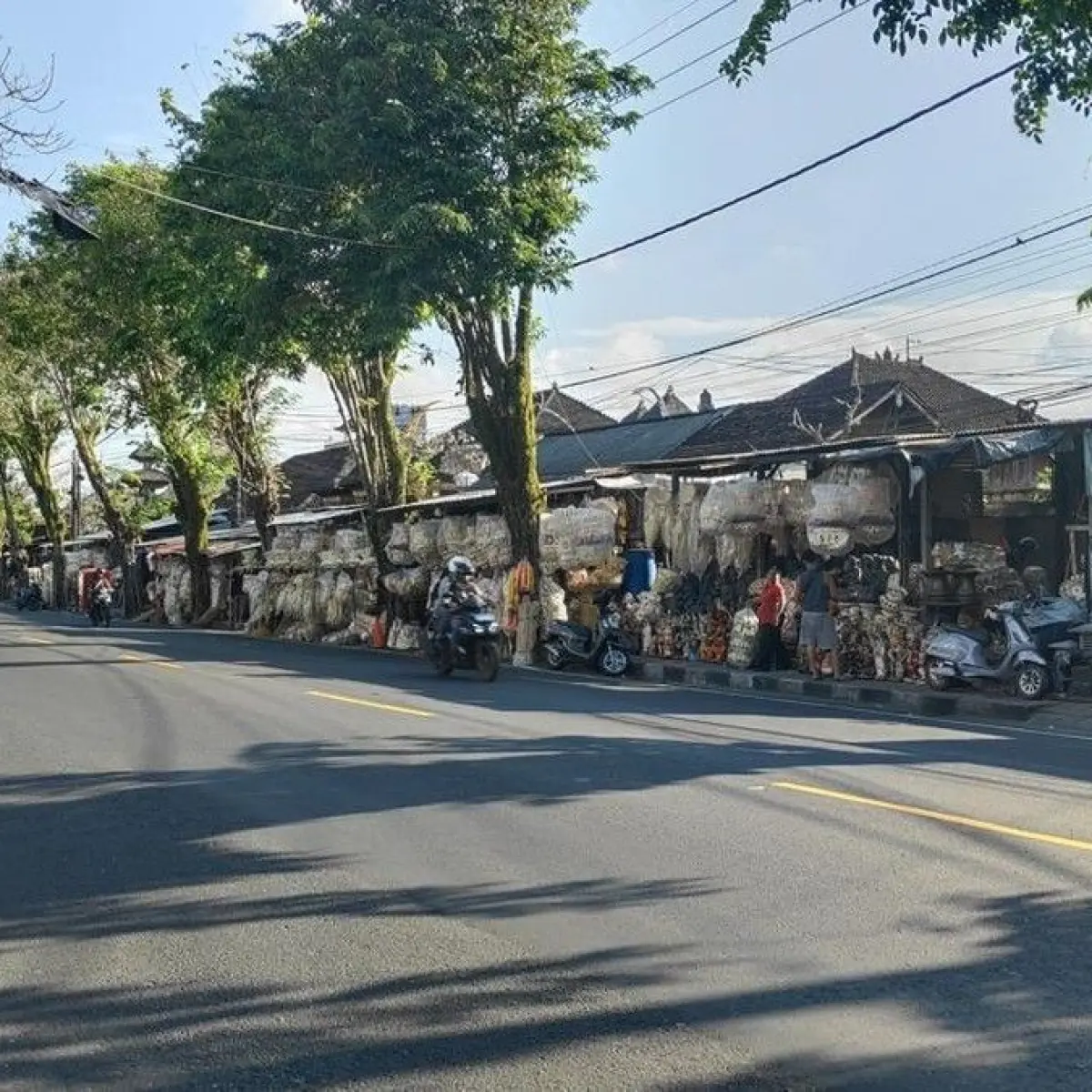 Antisipasi Kemacetan Galungan, Kelurahan Kapal Batasi Parkir di Jalur Utama Denpasar-Gilimanuk