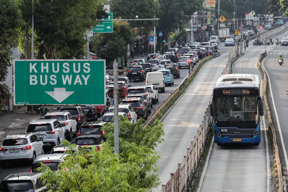 Dampak Aksi Demonstrasi di Ibu Kota: Layanan Transjakarta dan MRT Jakarta Alami Penyesuaian Rute