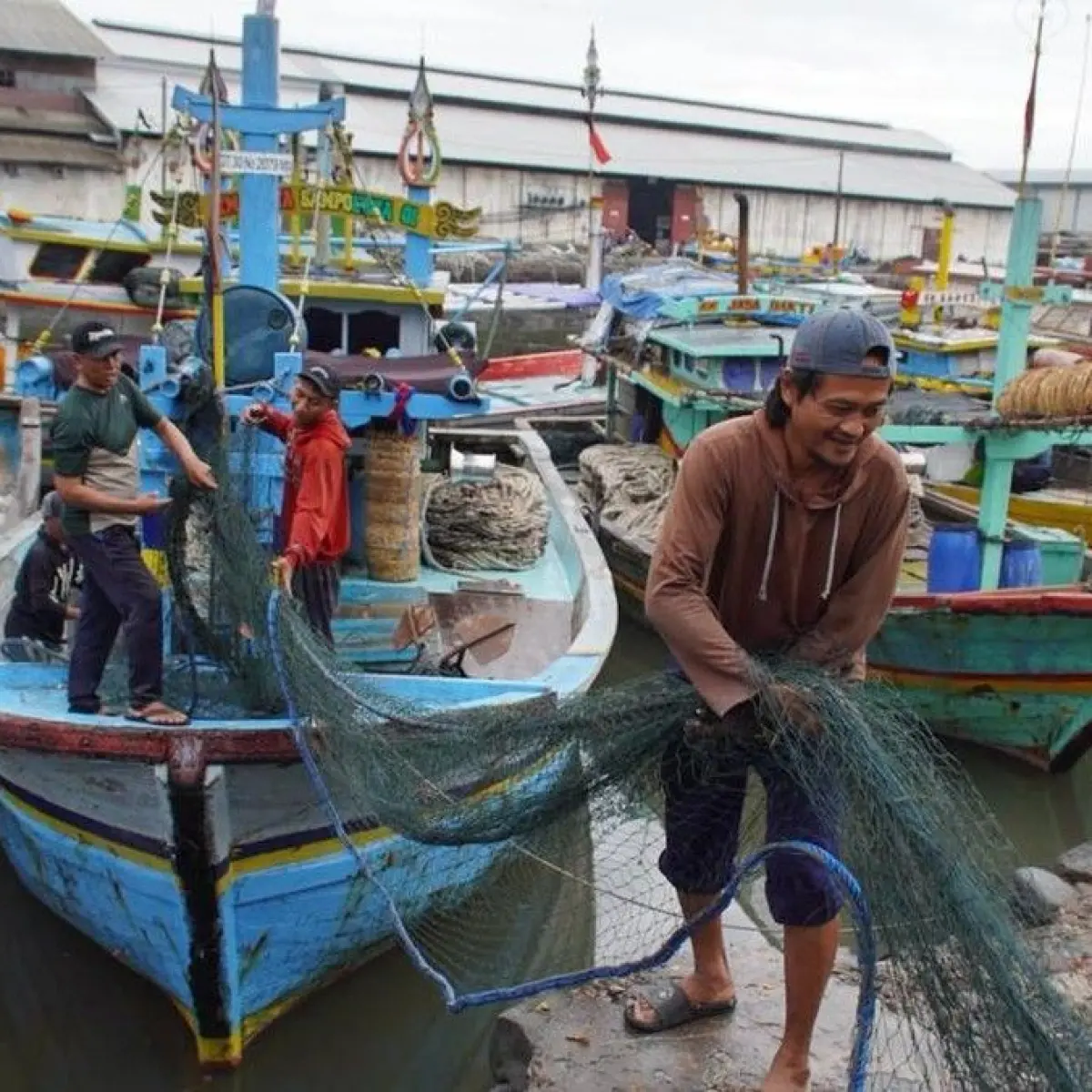 Mengedepankan Rezeki, Nelayan Probolinggo Nekat Melaut Meski BMKG Peringatkan Potensi Cuaca Ekstrem