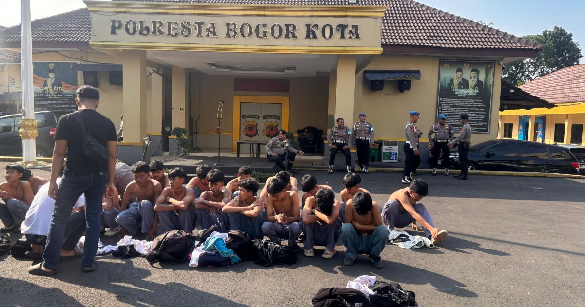 Satgas Pelajar Bogor Amankan 20 Siswa, Sita Dua Celurit di Sholeh Iskandar