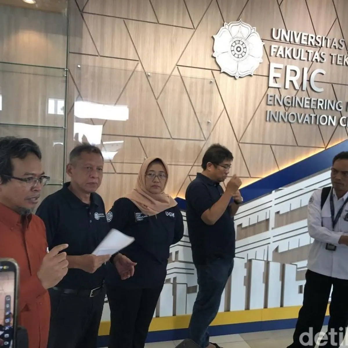 Misteri Api Seyegan Terkuak: UGM Pastikan Bukan Gas Alam, Temuan Residu PVC Jadi Kunci
