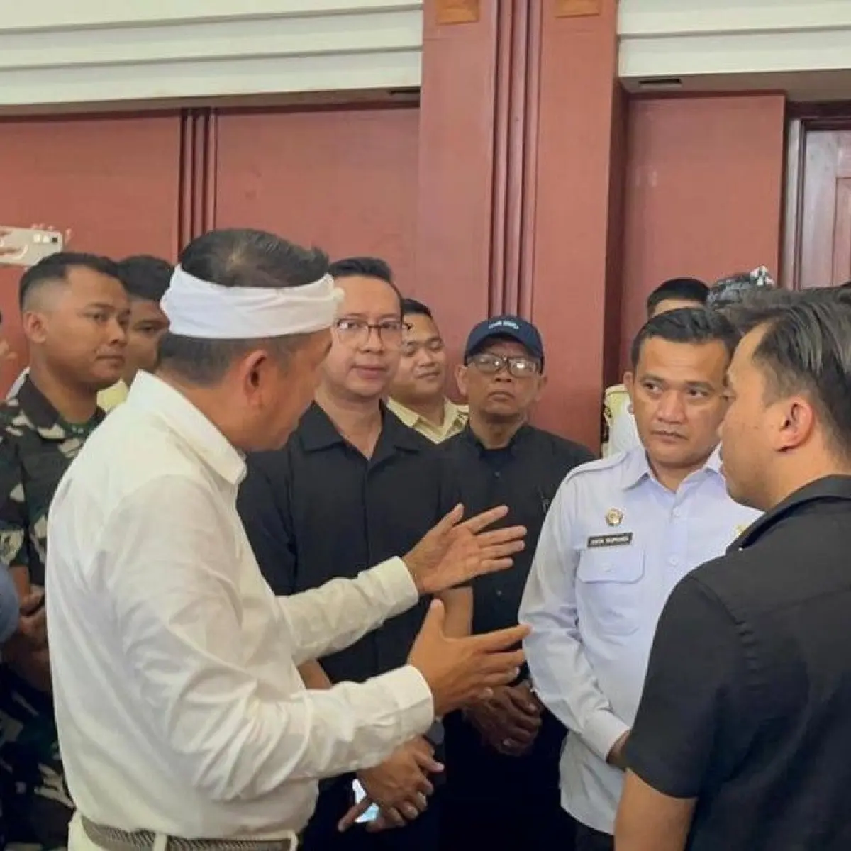 Evaluasi Kinerja SPMB 2026, Gubernur Jabar Nonaktifkan Kepala UPTD Tikomdik