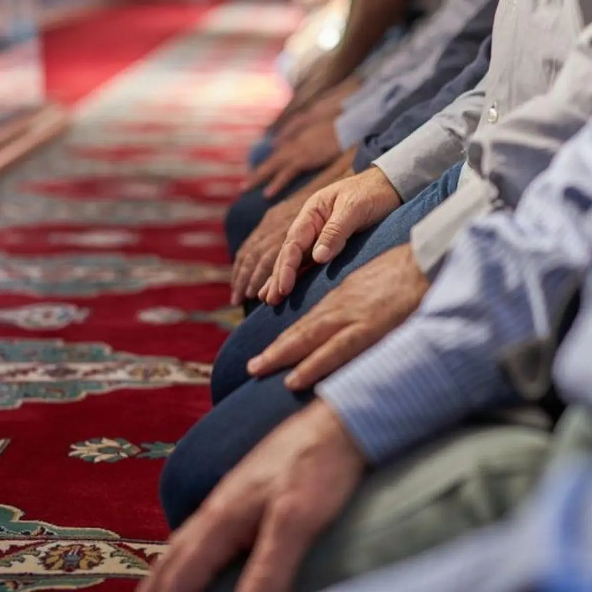 Panduan Waktu Ibadah Salat Wajib bagi Umat Muslim di Cirebon, Senin 15 Juni 2026