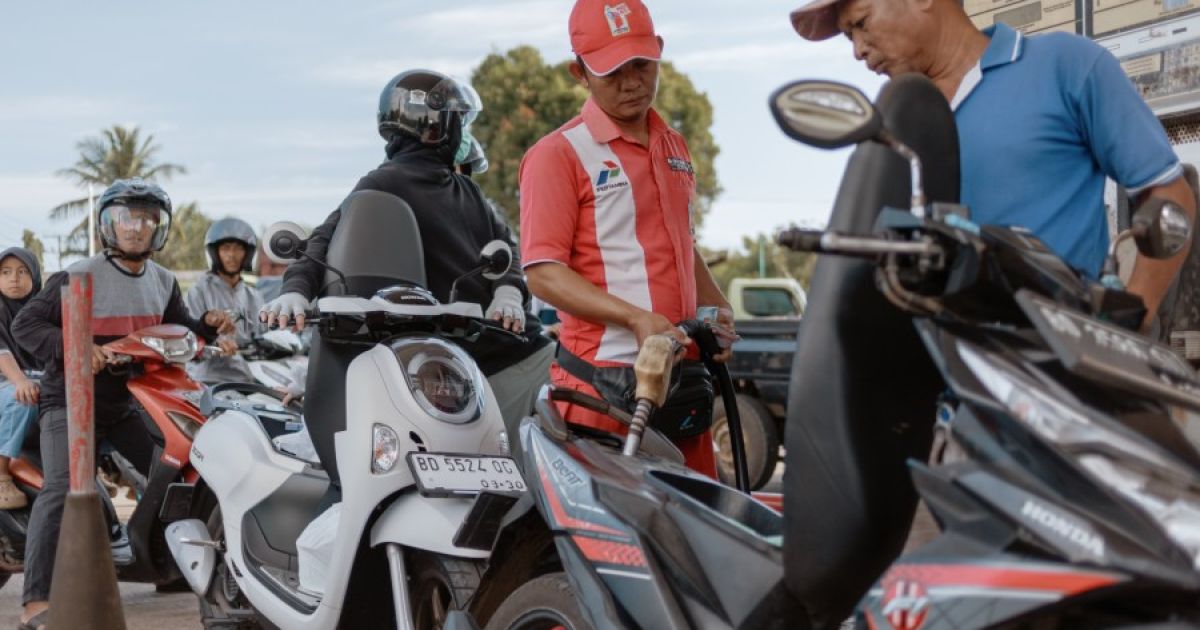 Dampak Kenaikan Harga Pertamax: Prediksi Migrasi Konsumen BBM dan Tantangan Tata Kelola Subsidi Energi