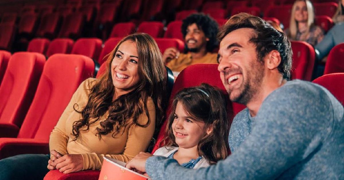 Panduan Lengkap Mengajak Anak Nonton Bioskop Agar Nyaman dan Tidak Mengganggu