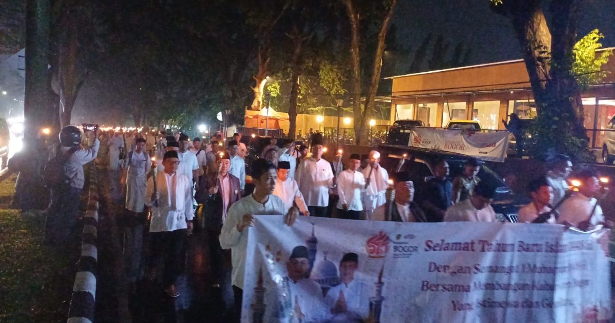 Bocah 8 Tahun Tercebur Gorong-gorong Saat Ikut Pawai Obor di Cibinong