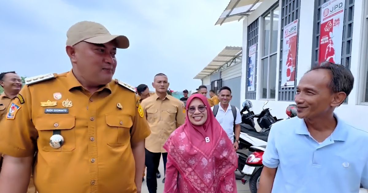 Bupati Bogor Apresiasi Budidaya Ikan Koi Profesional di Ciseeng