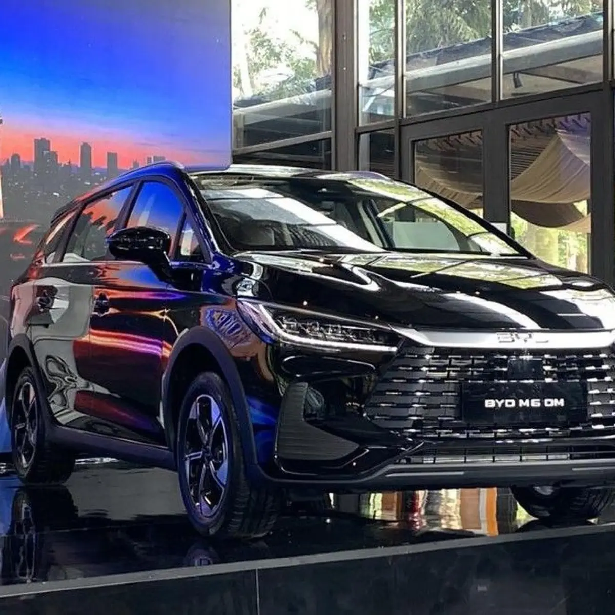 Panduan Kredit BYD M6 DM Termurah: Angsuran Awal Bisa Mulai Rp 5 Jutaan