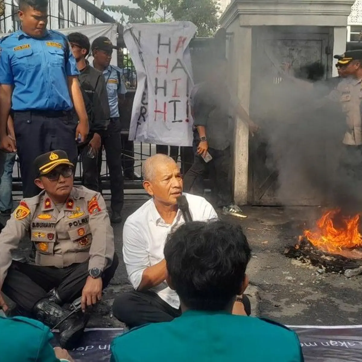 Gelombang Protes Aliansi Mahasiswa Unimed di Medan: Tuntut Penghentian Program Makan Bergizi Gratis dan Koperasi Desa