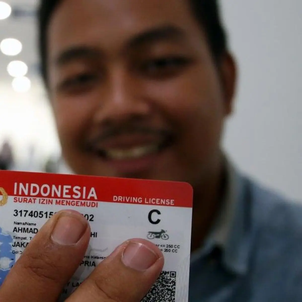 Korlantas Polri Luncurkan SIM Digital Resmi, Pengendara Kini Bisa Simpan Dokumen di Ponsel Pintar