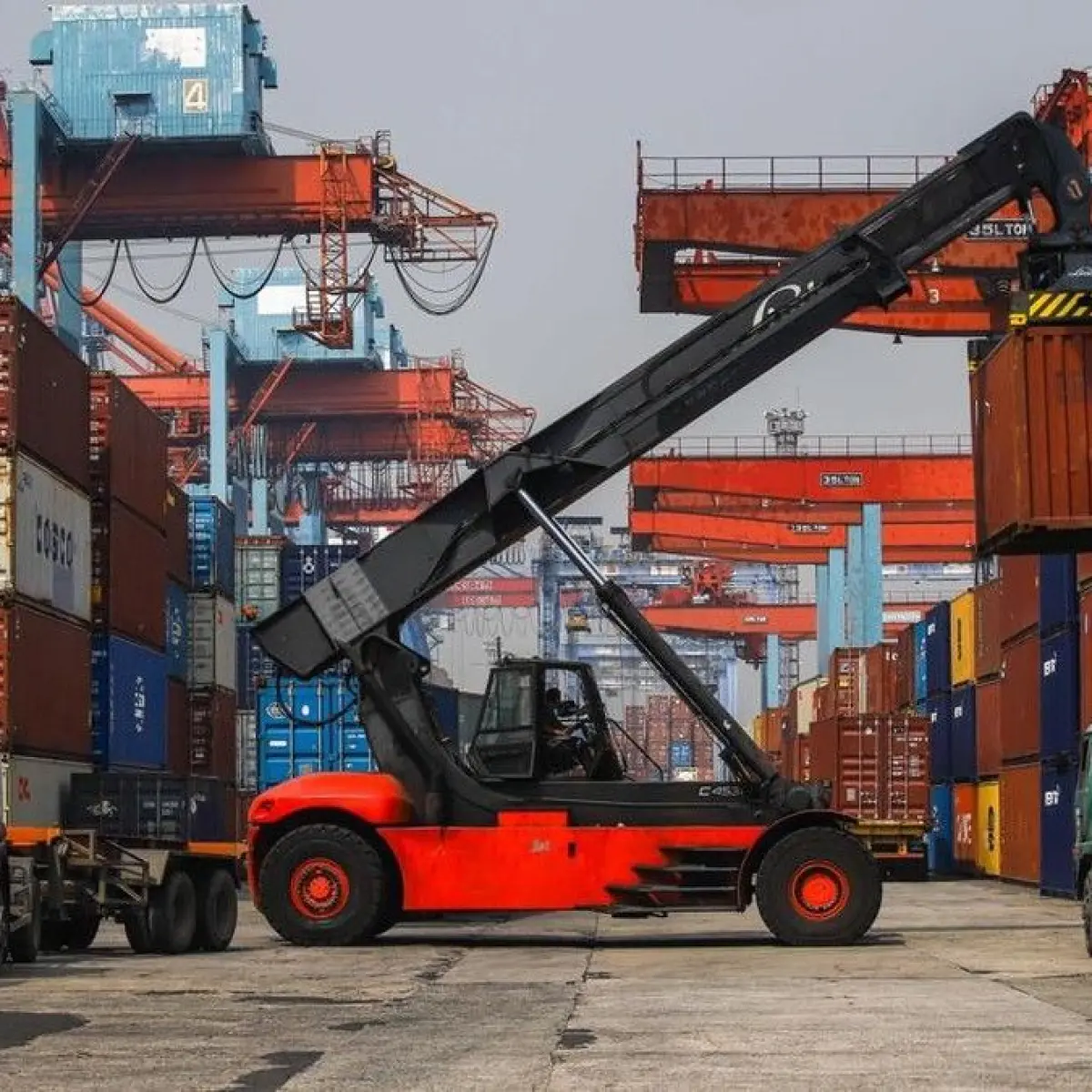 BYD Indonesia Angkat Bicara Soal Kemacetan Logistik 10 Ribu Kontainer di Tanjung Priok