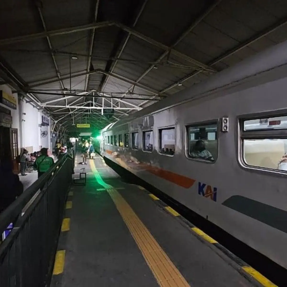Pemadaman Listrik Bergilir Memicu Kebakaran Rumah di Probolinggo, Stasiun Gubeng Terdampak