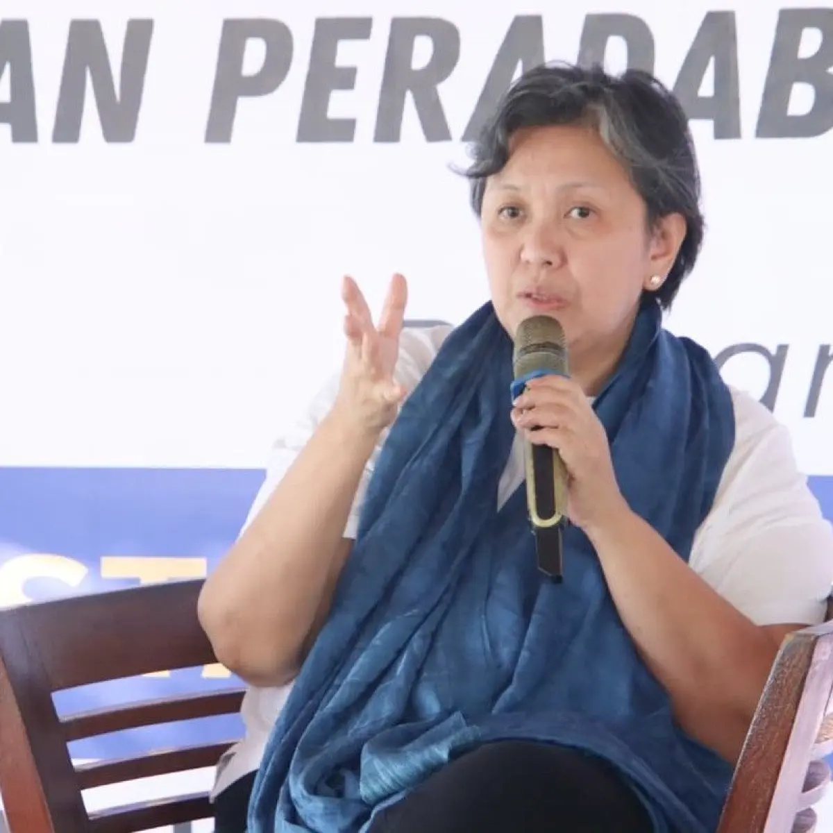 Sambut Turis, Lestari Moerdijat Dorong Penguatan Edukasi Lingkungan di Pantai Karimunjawa